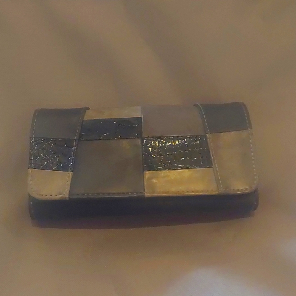 Harvey's seatbelt wallet